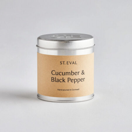 Cucumber and black pepper scented candle